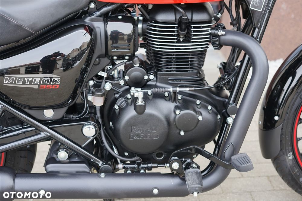 Royal Enfield Meteor - 12