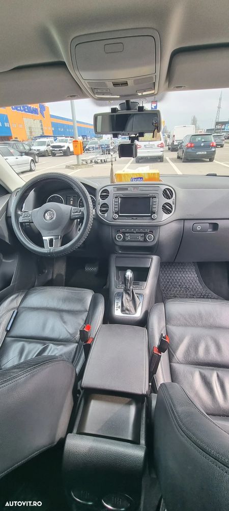 Volkswagen Tiguan 2.0 TDI 4Motion DSG Track & Style - 9