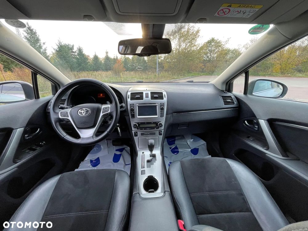 Toyota Avensis 1.8 Multidrive S Executive - 10