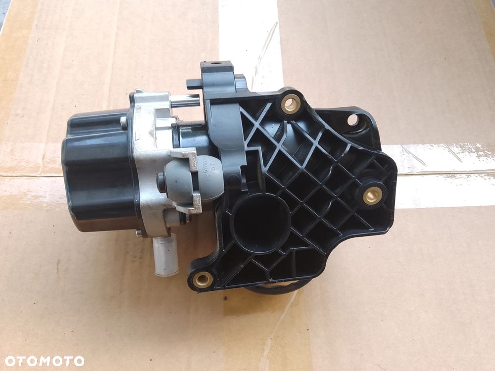 POMPA VACUM PODCIŚNIENIA MERCEDES A0004302300 - 3