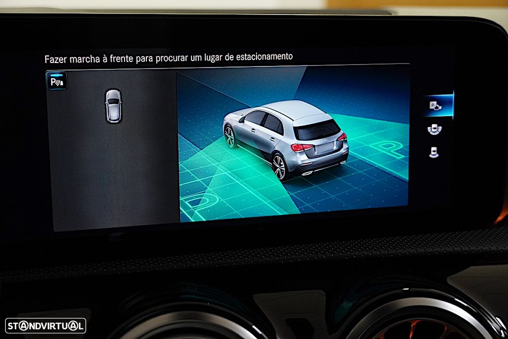 Mercedes-Benz A 250 e AMG Line - 38