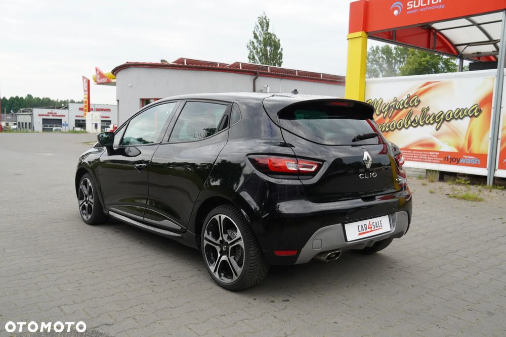Renault Clio - 8