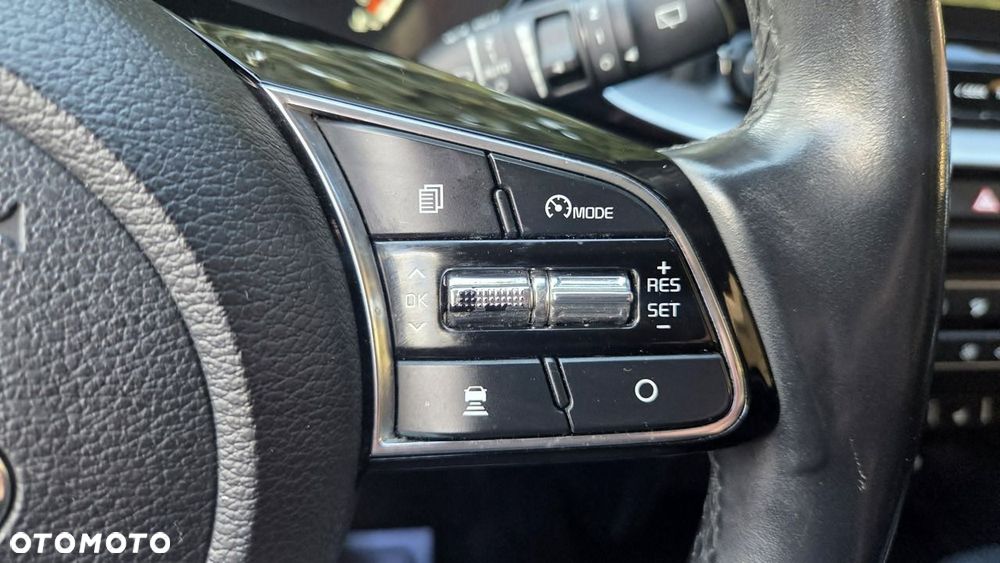 Kia Ceed 1.6 CRDi mHEV Business Line DCT - 36