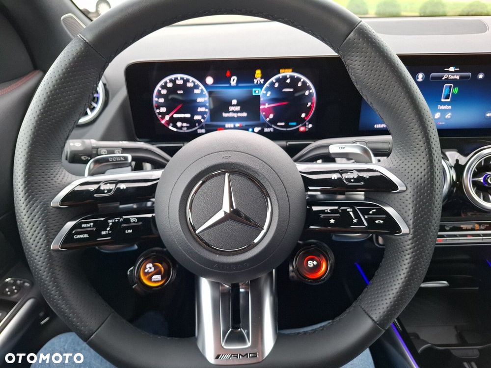Mercedes-Benz GLA AMG 35 4-Matic - 20