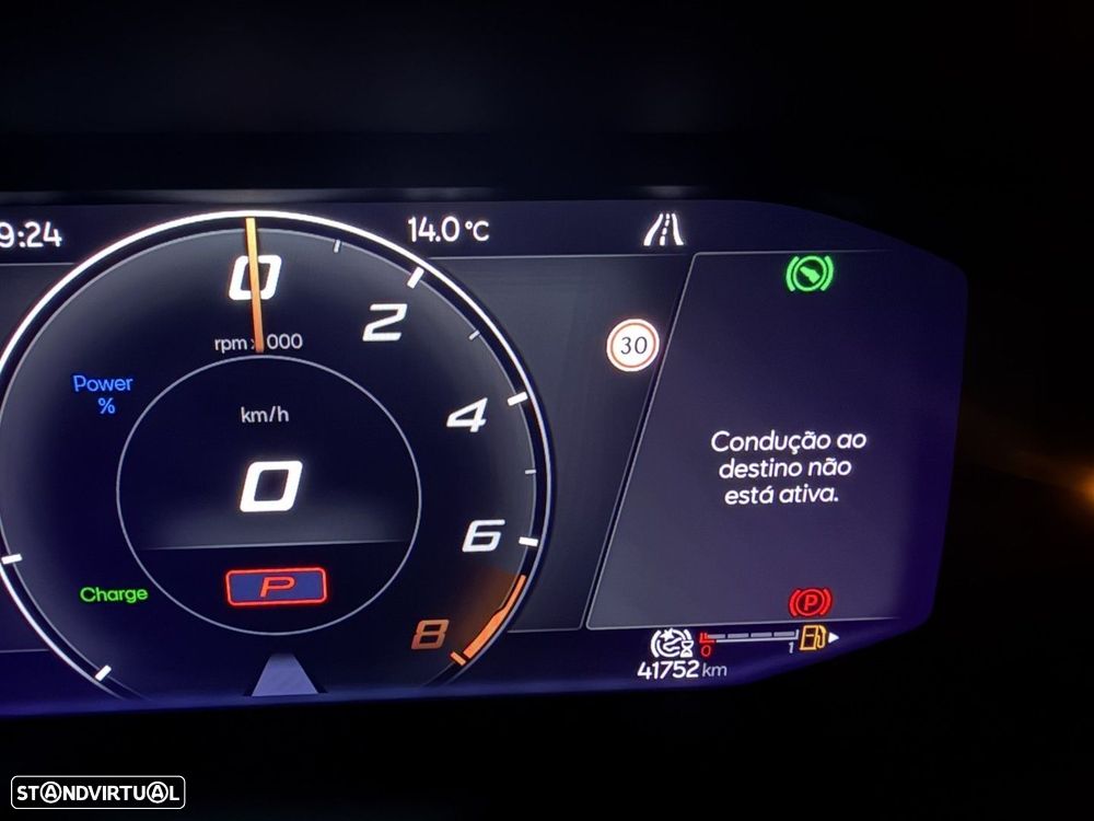 Cupra Formentor 1.4 e-Hybrid DSG VZ - 29