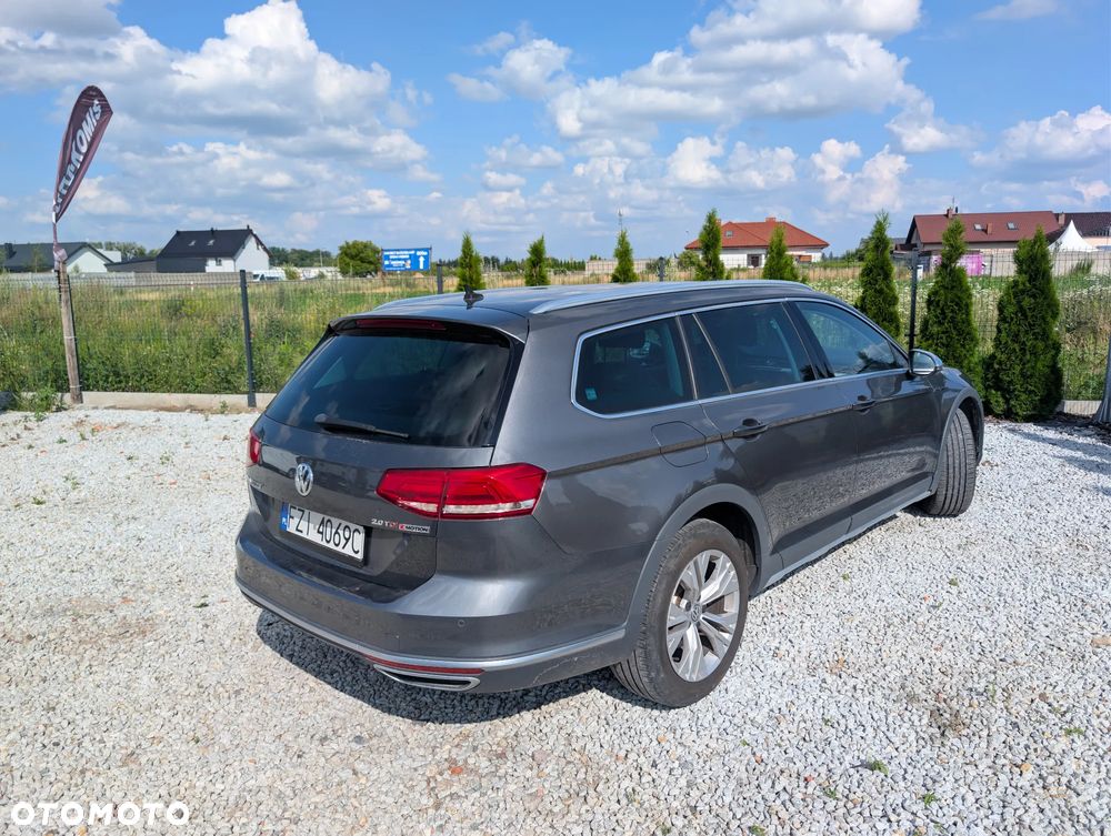 Volkswagen Passat 2.0 TDI BMT 4Mot Highline DSG - 9
