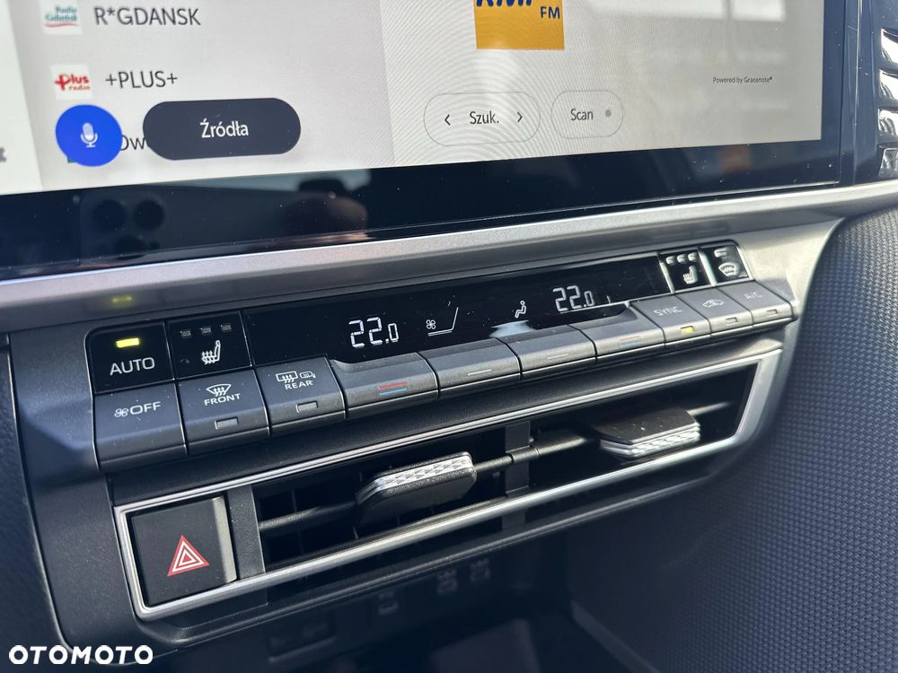 Toyota Camry 2.5 Hybrid Dynamic Force Comfort e-CVT - 23