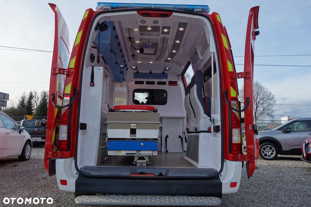 Renault Master , Karetka , Ambulans, Straż Pożarna - 29