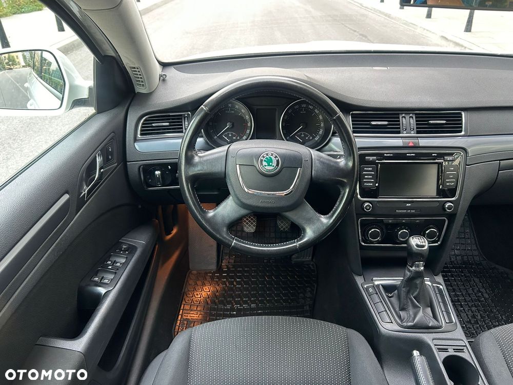 Skoda Superb 2.0 TDI Platinum - 5