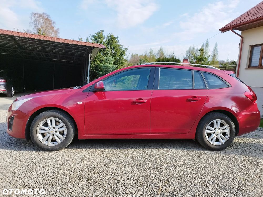 Chevrolet Cruze 1.7 LT - 4