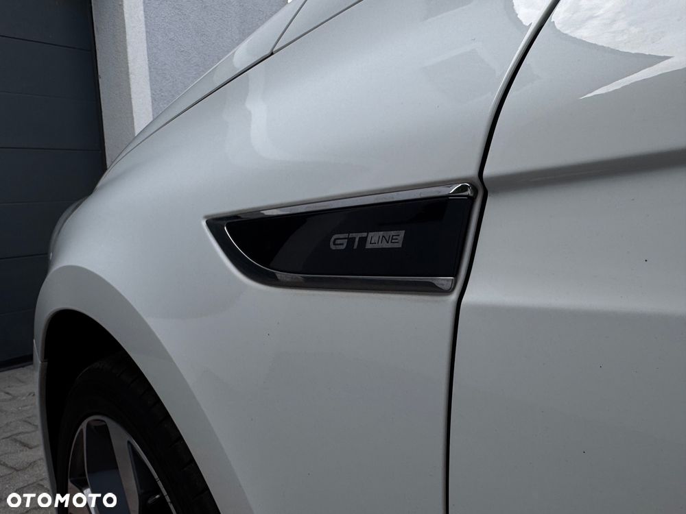 Renault Megane TCe 140 GPF GT LINE - 33