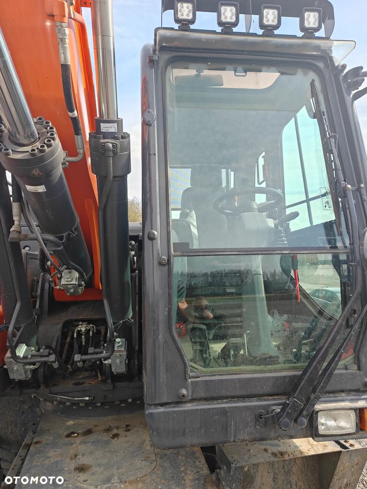 Doosan DX140W - 11