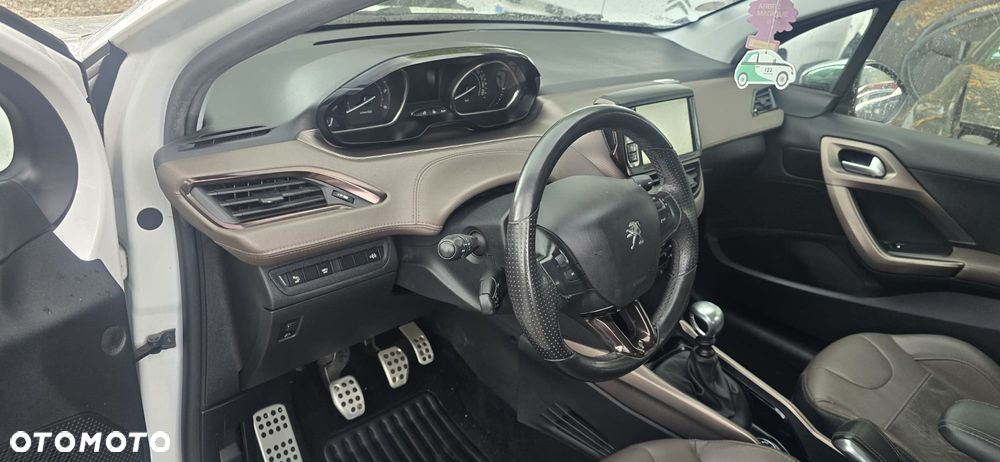 Peugeot 2008 e-HDi FAP 115 STOP & START Allure - 24