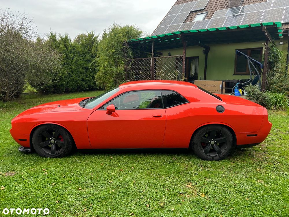 Dodge Challenger - 21