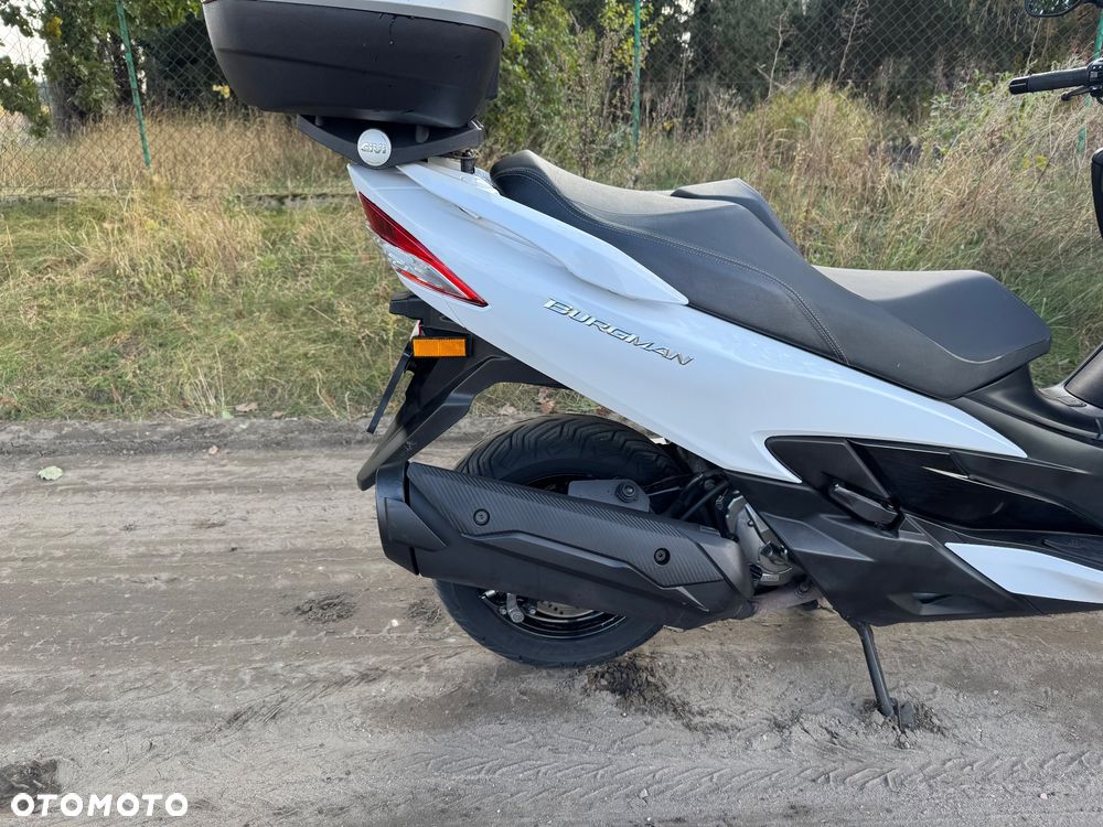 Suzuki Burgman - 11