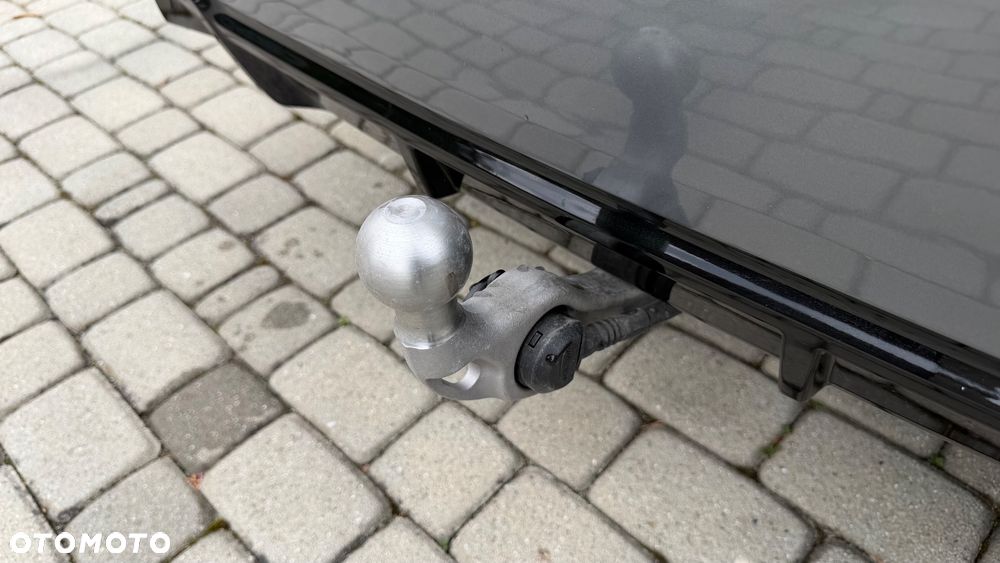 BMW Seria 2 220i - 31