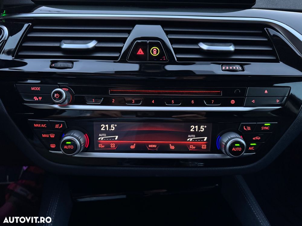 BMW Seria 5 530d xDrive AT - 8