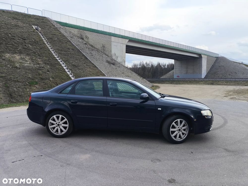 Audi A4 Avant - 4