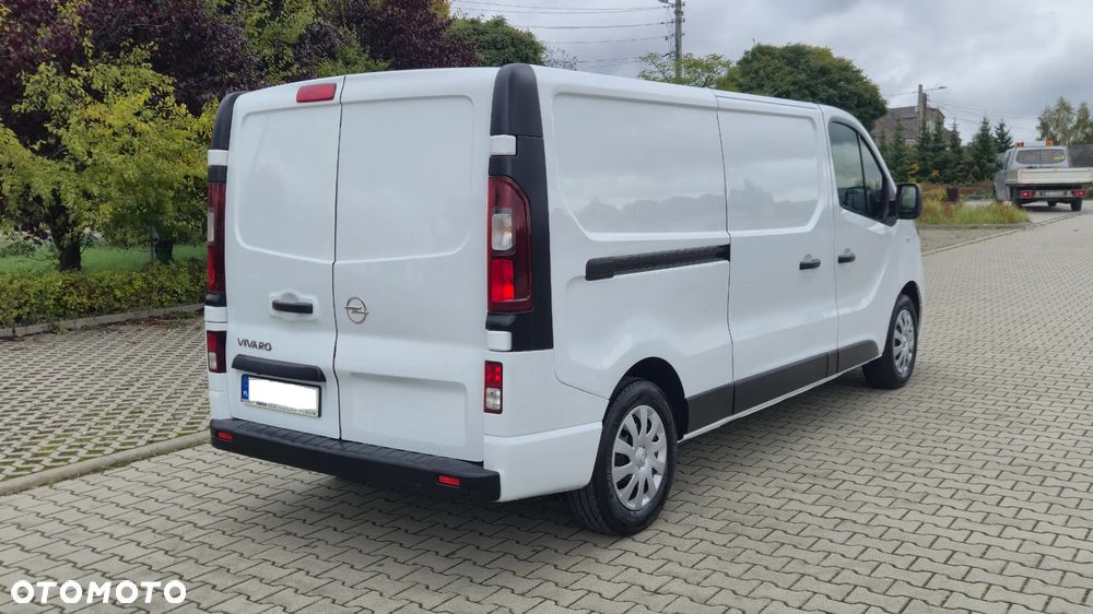 Opel VIVARO - 9