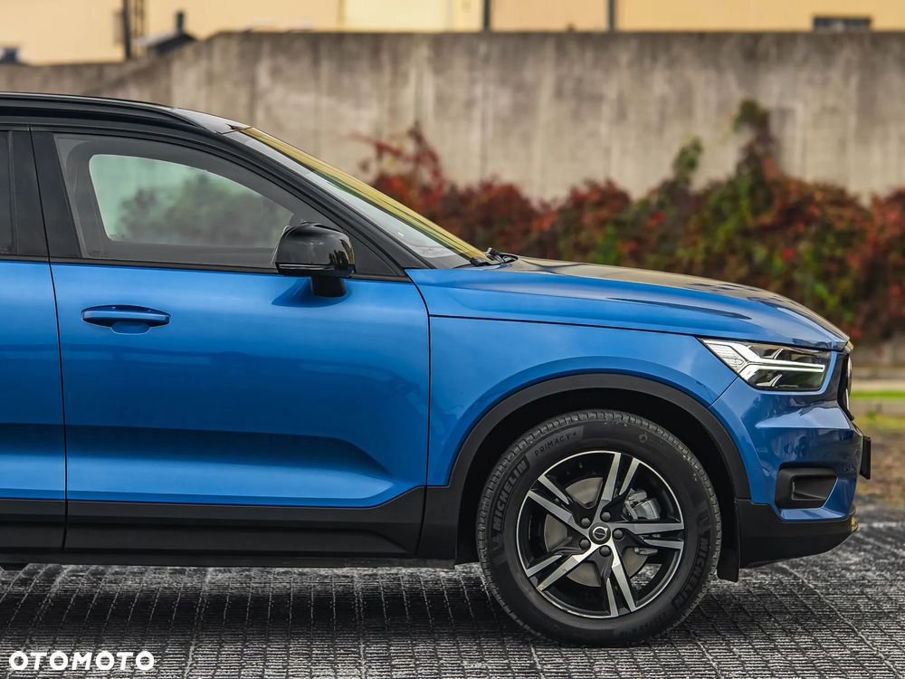 Volvo XC 40 D4 AWD Geartronic R-Design - 8