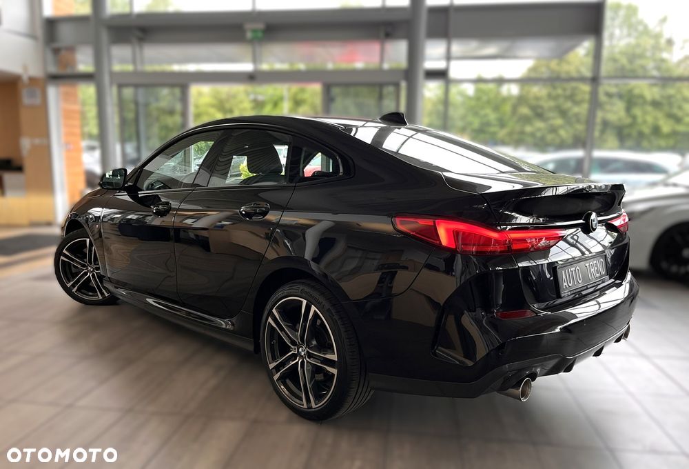 BMW Seria 2 220d M Sport - 5