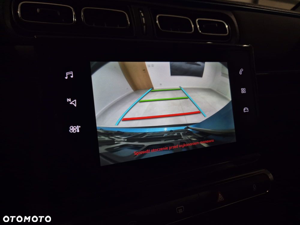 Citroën C3 1.2 PureTech Shine - 16