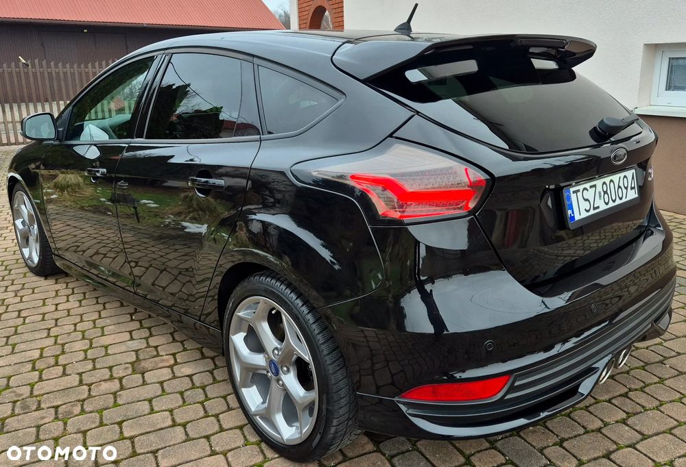 Ford Focus 2.0 TDCi ST - 26