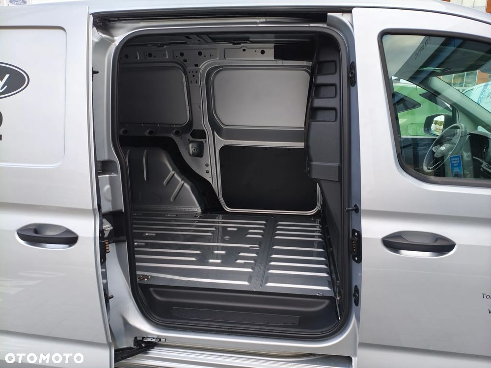 Ford Transit Connect L2 - 23