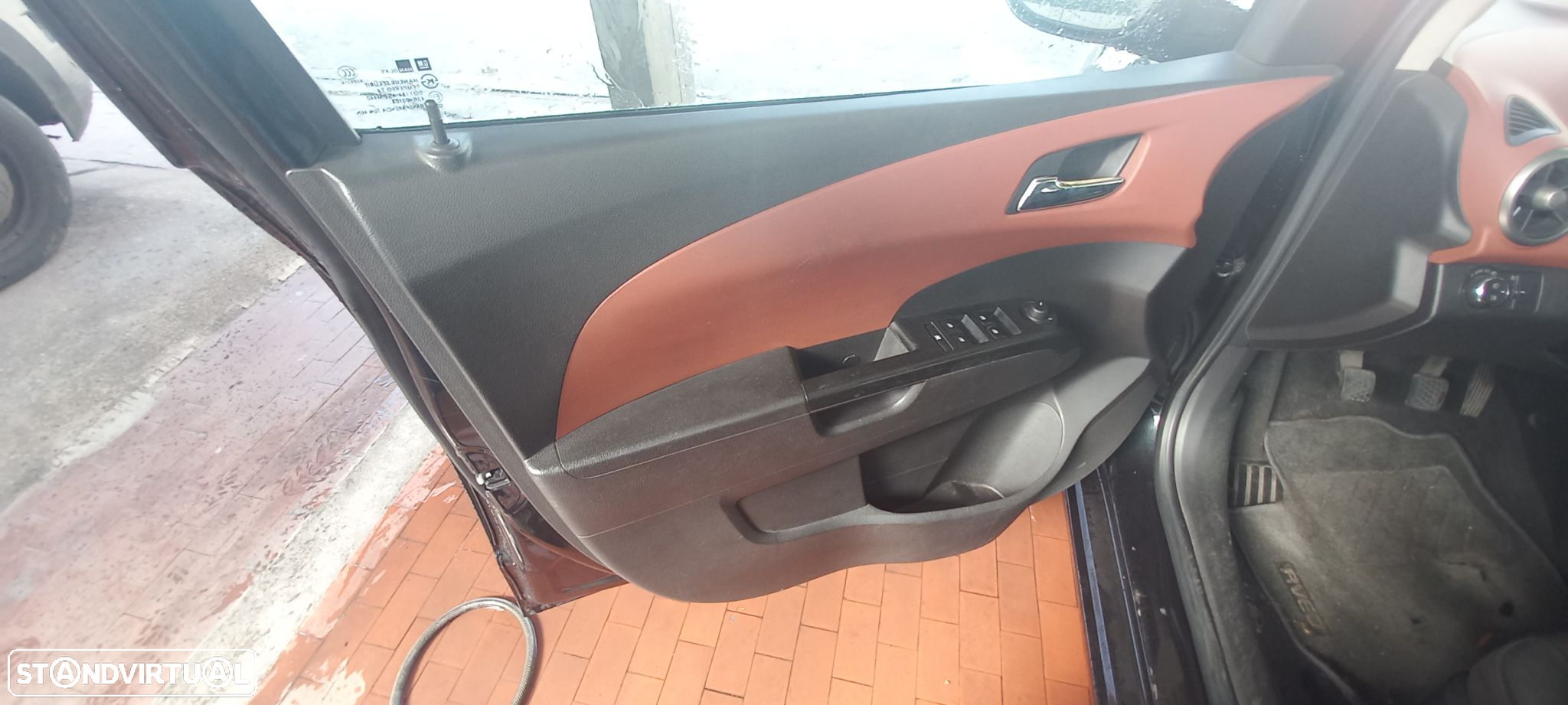 Chevrolet Aveo - 5