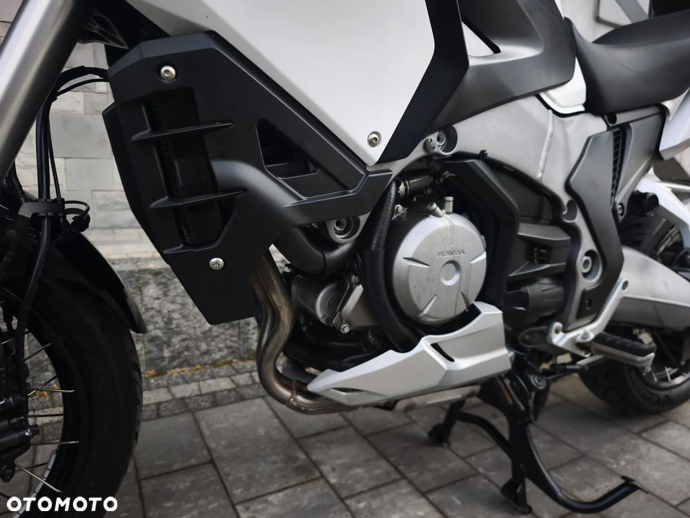 Honda VFR - 11