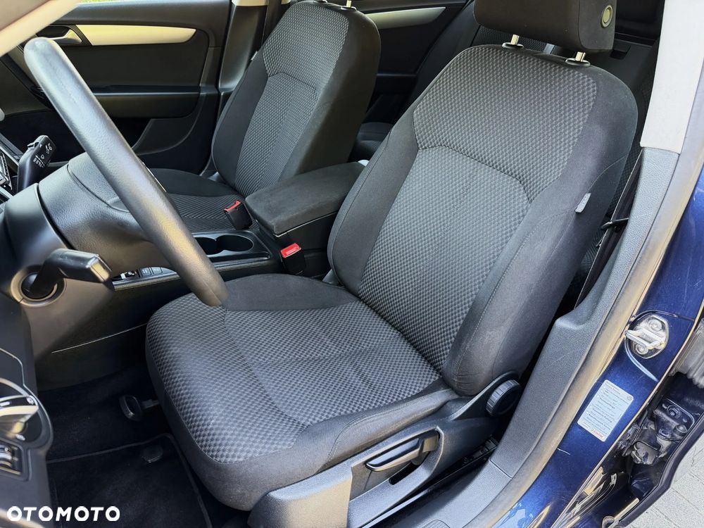 Volkswagen Passat 1.4 TSI BlueMotion Technology Comfortline - 12