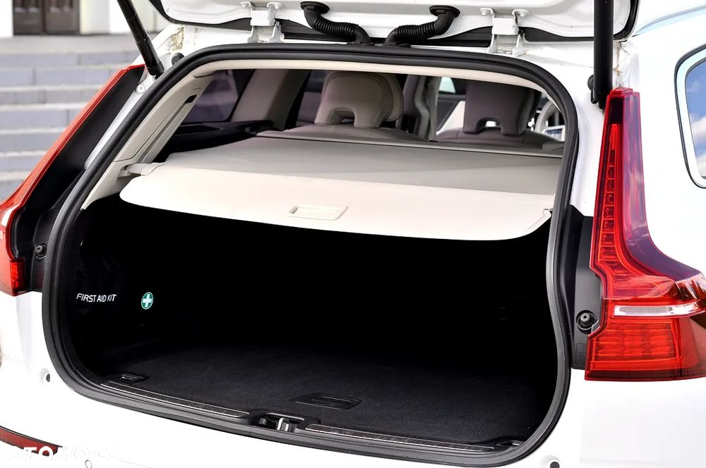 Volvo V60 D4 Inscription - 17