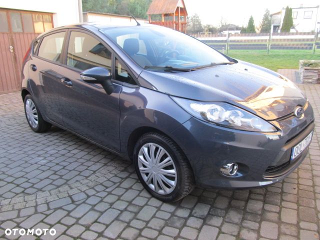 Ford Fiesta 1.25 Celebration - 6