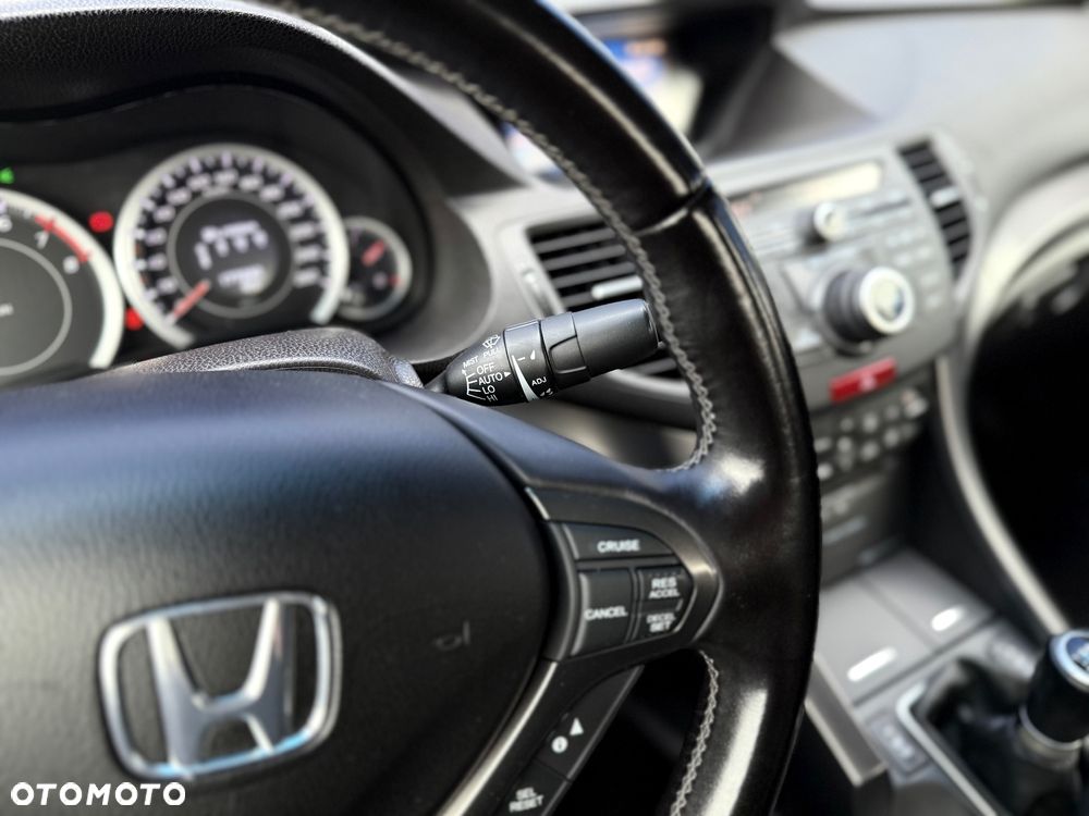 Honda Accord 2.0 Executive Navi - 31