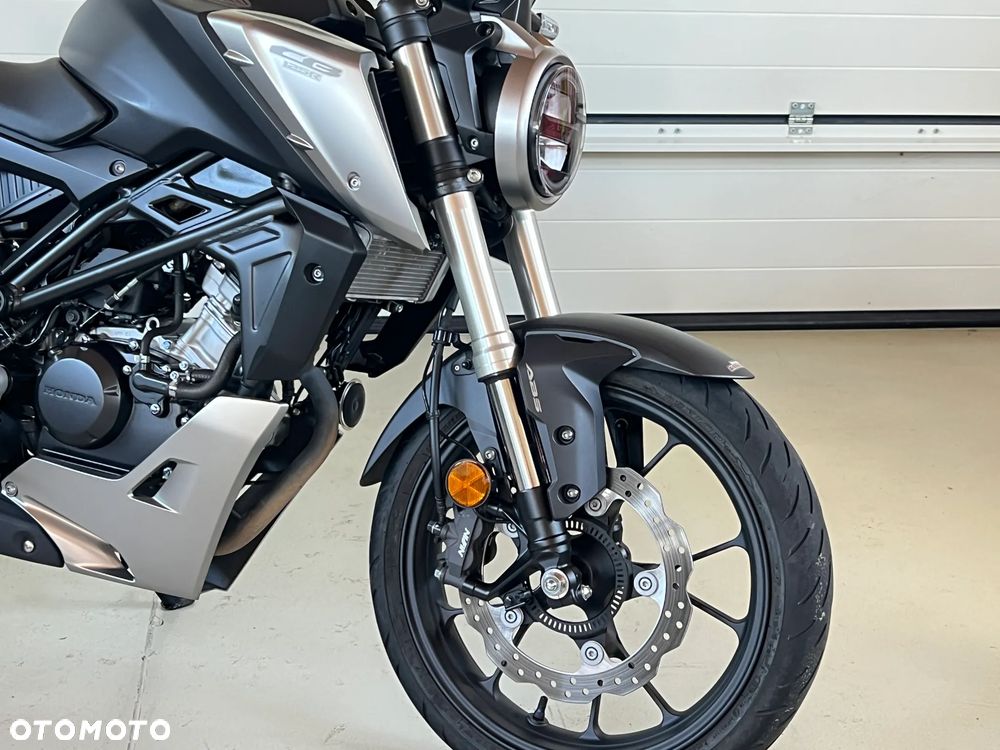 Honda CB - 21