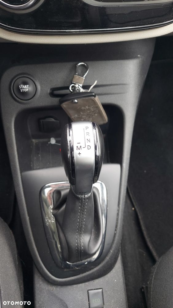 Renault Captur ENERGY dCi 90 EDC Initiale Paris - 9