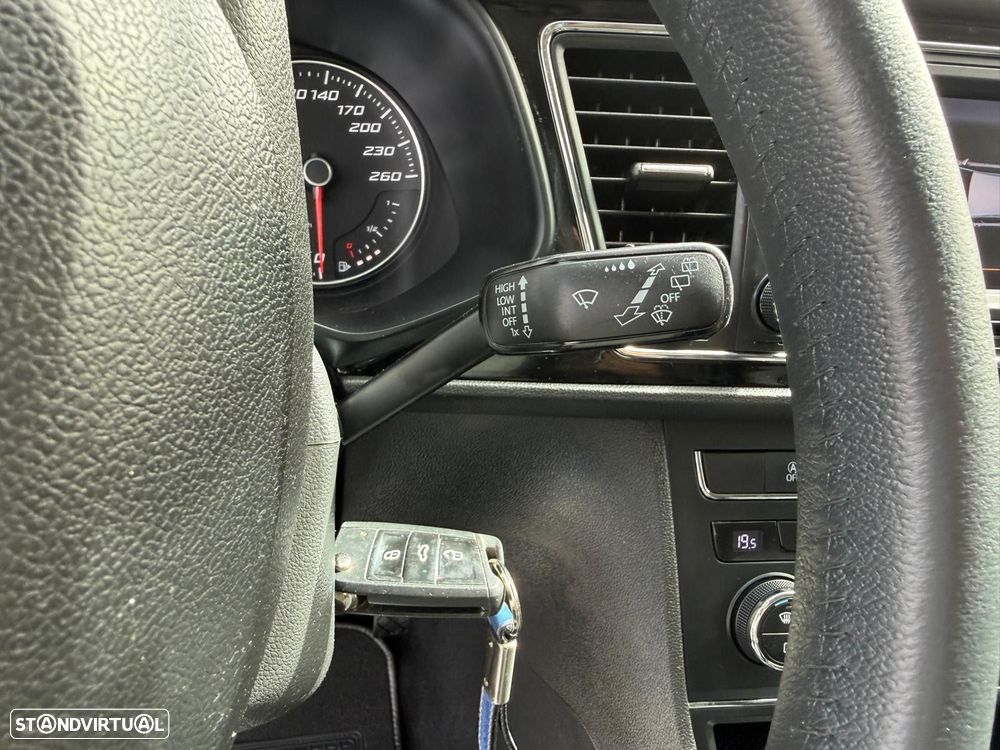 SEAT Leon 1.6 TDI ECOMOTIVE Style - 22