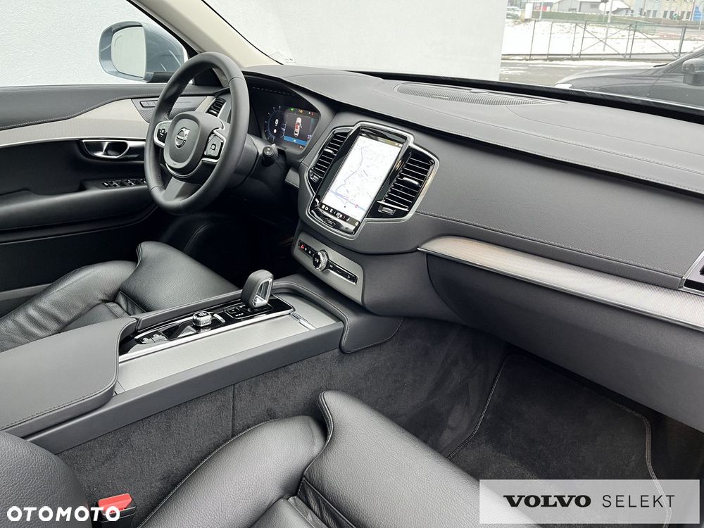 Volvo XC 90 - 35