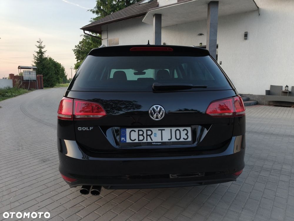 Volkswagen Golf - 6