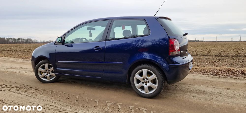 Volkswagen Polo - 2
