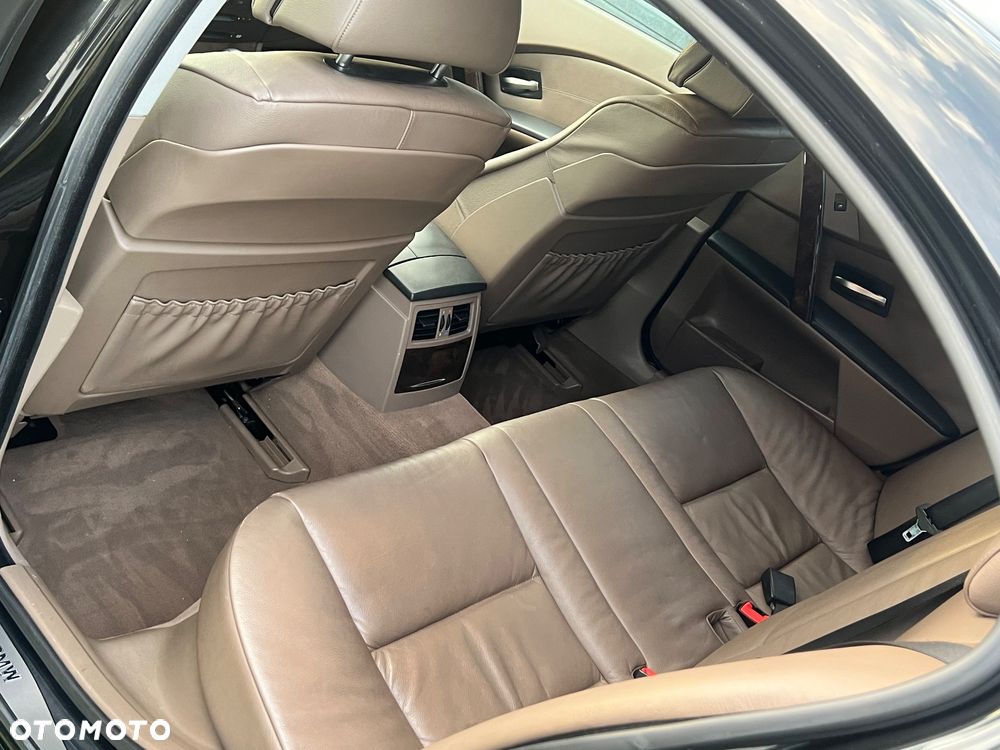 BMW Seria 5 - 12
