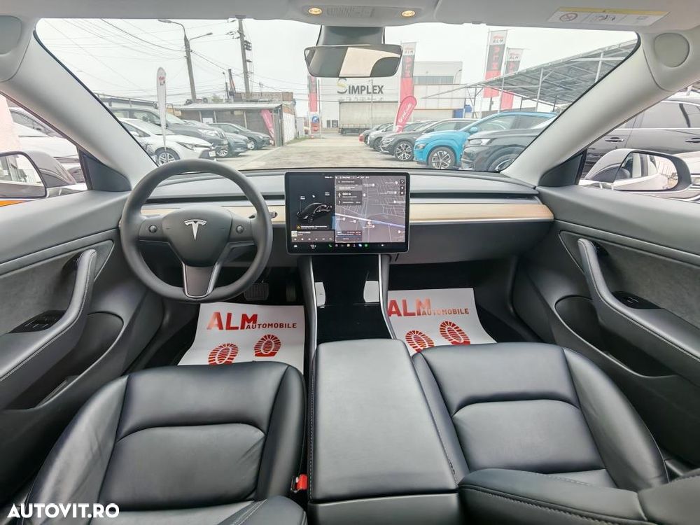 Tesla Model 3 - 2