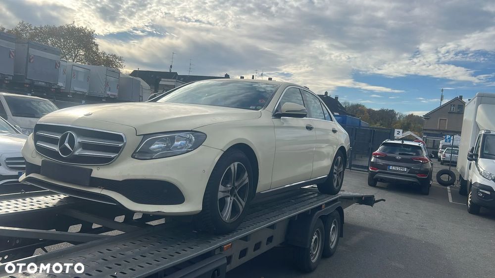 Mercedes-Benz Klasa E 200 d 9G-TRONIC - 1