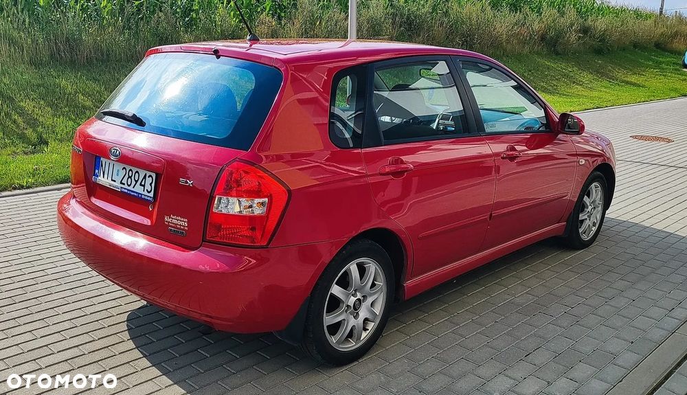 Kia Cerato - 8
