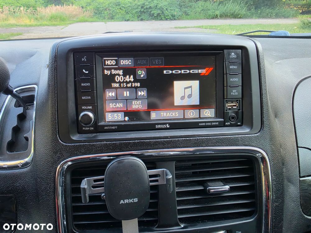 Dodge Grand Caravan - 16