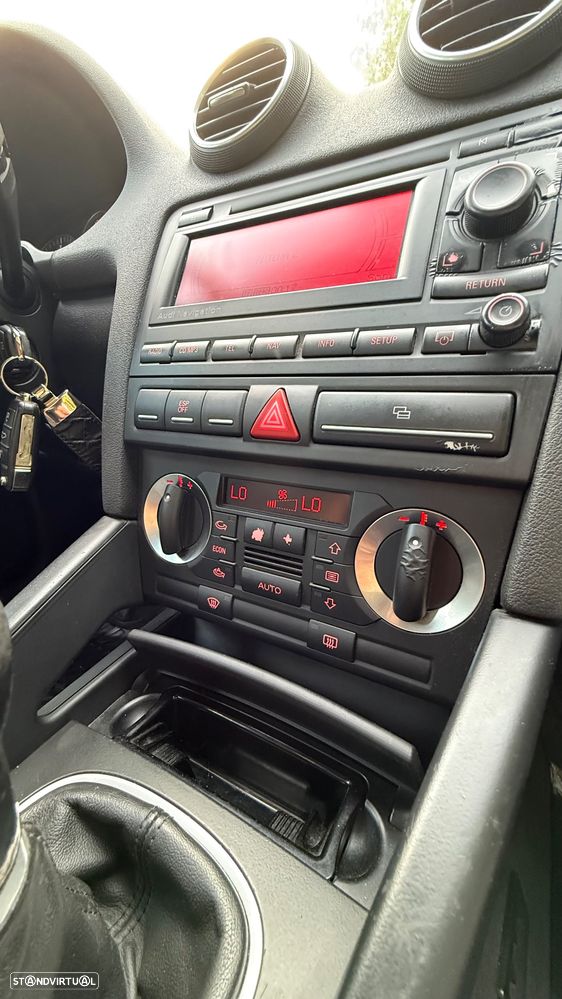 Audi A3 Sportback 1.9 TDi Ambiente - 14