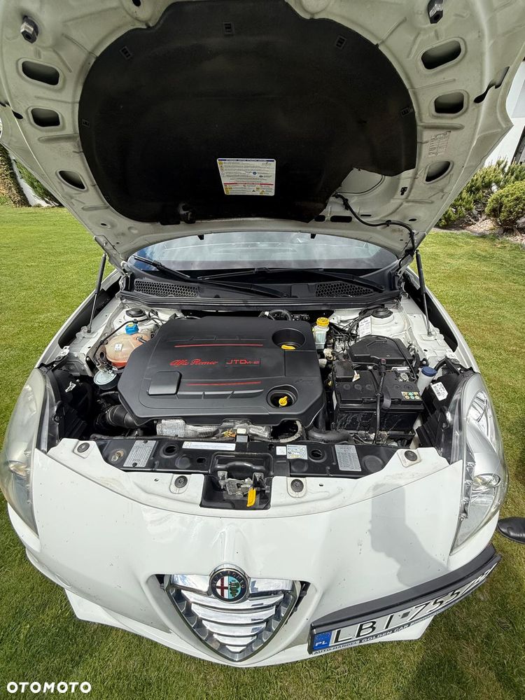 Alfa Romeo Giulietta - 8