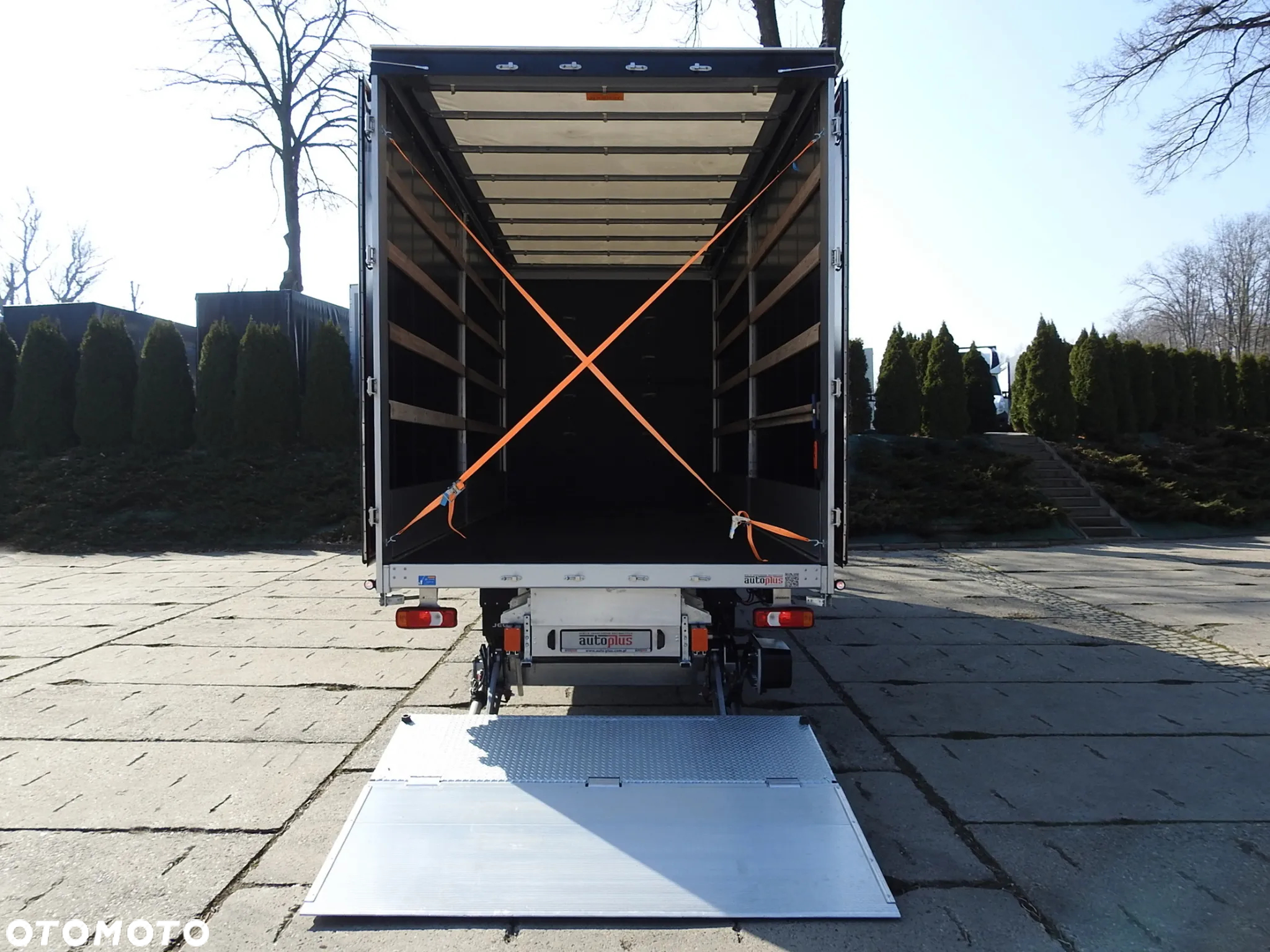 Iveco DAILY  72C180 NOWY PLANDEKA WINDA 14 PALET WEBASTO TEMPOMAT NAWIGACJA KLIMATYZACJA LEDY PNEUMATYKA AUTOMAT HI-MATIC BLIŹNIACZE KOŁA GWARANCJA 180KM [ 573597 ] - 14