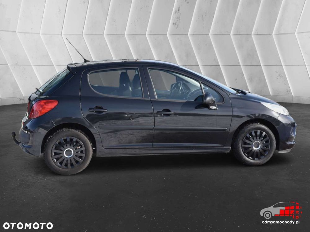 Peugeot 207 - 11