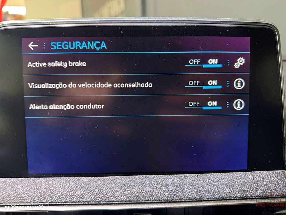 Peugeot 3008 1.2 PureTech GT Line EAT8 - 32